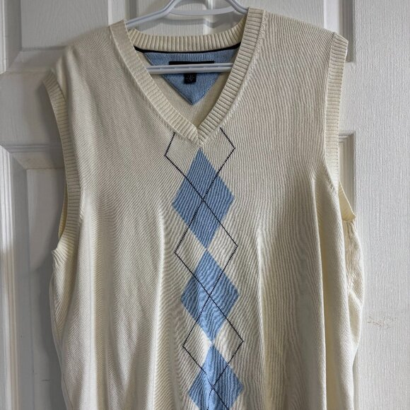 Sweater vest - Picture 1 of 2